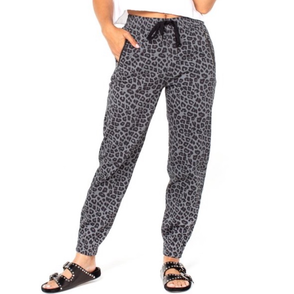 Celebrity Pink Pants - Celebrity Pink Junior's Curvy High Rise Jogger SMALL (3-5) Brand New W/Tags